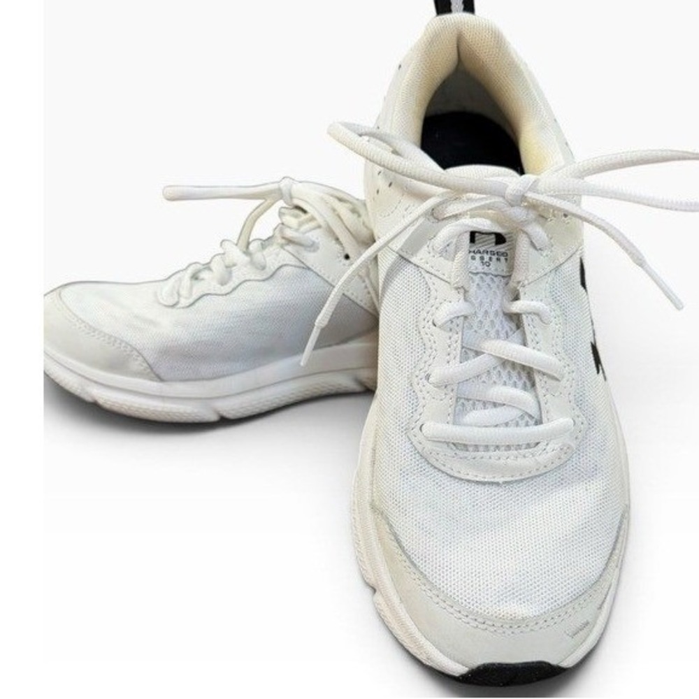 Under Armour Charged Assert Womens 7 White Black Running Shoes Sneaker